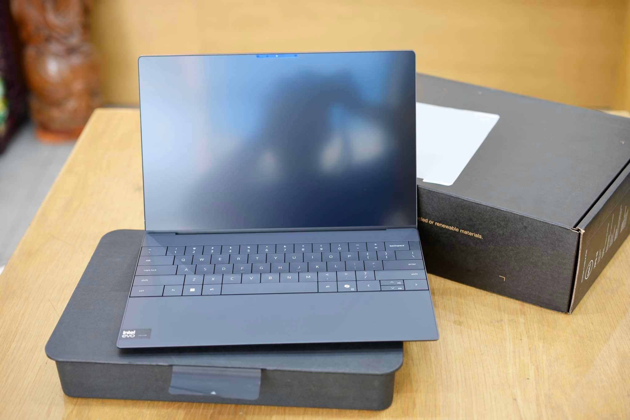 LAPTOP DELL XPS 13 9340 - 2024 CORE ULTRA 7 155H RAM 16GB SSD